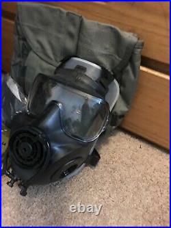 AVON FM53 M53 Gas Mask MED Right Hand With Filter