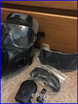 AVON FM53 M53 Gas Mask MED Right Hand With Hood & Filter