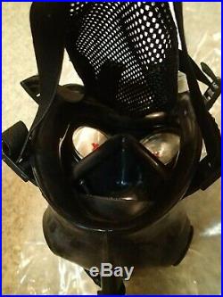 Avon FM12 APR Gas Mask with filter Size 2 Medium CT12 Respirator New Old Stock