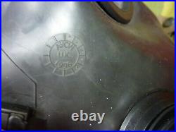 Avon FM12 gas mask FREE SHIPPING WORLD WIDE 1996 size 2 respirator