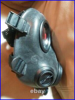 Avon FM12 gas mask, respirator. New. Size 3. Small