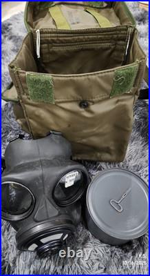 Avon GTR70 (S10-Pattern) Gas Mask with 1987 Bag & Filter British Military Display