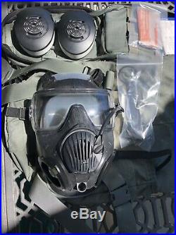 Avon M50 Gas Mask Air Purifying Respirator Kit MEDIUM With FTO Filters, case