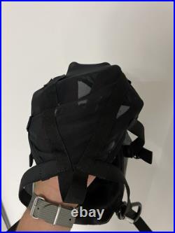 Avon Protection FM53 Respirator Gas Mask And Voice Projection Unit Avon Protection FM53 Respirator Gas Mask And Voice Projection Unit