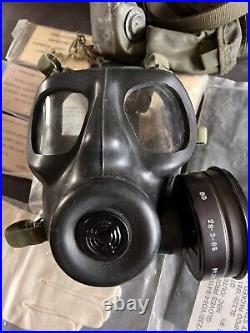 Avon S6 British Army Gas Mask Respirator Bag Kit Decontamination Equipment Glove