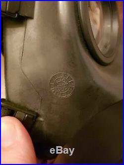 Avon U. K. FM12 Respirator Gas Mask, Excellent Condition Unused