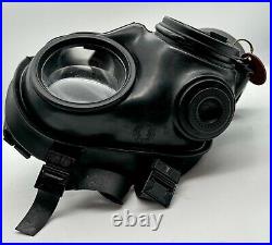 British S10 Gas Mask Size 2 Great Condition + Bag 1988 SAS Army Respirator