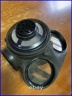 Canadian C3 Gas Mask withFilter Nuclear Biological Chemical NEWithOld Stock medium