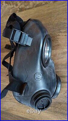 Dutch FM12 Gas Mask Respirator Size 1 Kit