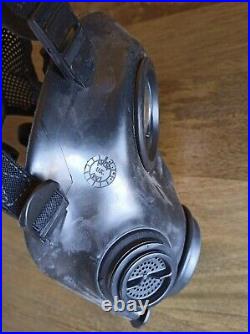 Dutch FM12 Gas Mask Respirator Size 2 Kit
