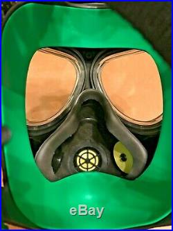 Forsheda A4 40mm Respirator Gas Mask Size 2 (M) New, Old Stock + Green Frame