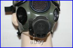 Gas Mask Full Face Respirator Size Medium With Extras Unissued Never Used