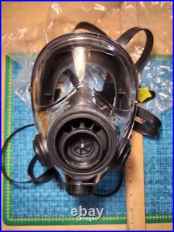 Gas mask SGE 400/3 M/L Brand New Mask With filter exp 2027 + bag/thigh rig MESTEL