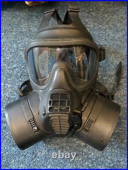 Gsr Respirator gas mask size 3 + 1x pair of unsealed Gsr filters and haversack