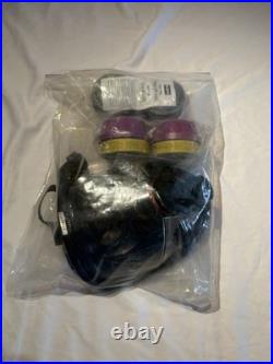 Honeywell North 76008A Full Face Respirator Gas Mask Size M/L? NEW with 2 Filters