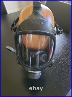 Italian Sekur C607 MKII CE0426 M/1072 One Size Respirator/ Protective / Gas Mask