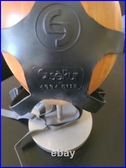 Italian Sekur C607 MKII CE0426 M/1072 One Size Respirator/ Protective / Gas Mask