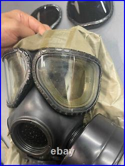 M40 SERIES PROTECTIVE Gas Mask with Mil-Spec NBC Filter M40 Size MEDIUM