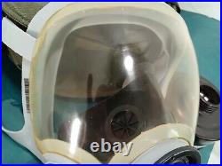 MSA 5479 Gas Mask Size Large, Drinking Port, Clear Lens Military Bag & Filter