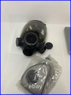 MSA 7-1293-1 Medium Full Face Gas Mask Respirator Fire Riot WithFilters