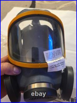 MSA 7-204 M4C3 Ultra-Twin Full Face Respirator Gas Mask Medium Brand New