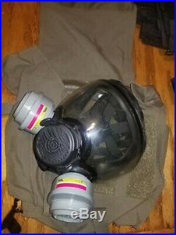 MSA Advantage 1000 Gas Mask withBag Carrying Case, and Voice Amp! Free Shipping