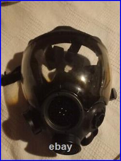 MSA Advantage 1000 Riot Control Full Face Respirator Gas Mask Size Medium