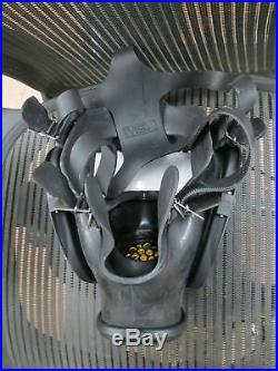 MSA Full Face Ultra Elite CBRN Gas Mask 5-point Harness Medium, Uses 40mm Filter