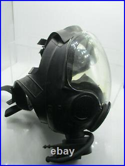 MSA Gas Mask respirator with carry bag and clear lense (MED) APR2121.02.004LV