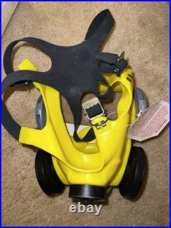 MSA Ultra-Twin Full Face Respirator Gas Mask Yellow Small