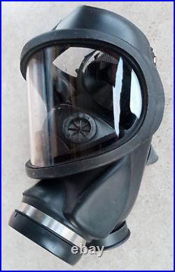 MSA Ultravue Gas Mask Size MED Open Box w Chemmax 3 Suit & Butyl Rubber Gloves