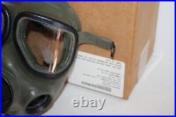 M 40 Mil-Spec Gas Mask Facepiece Assembly Surplus Size Medium Parts