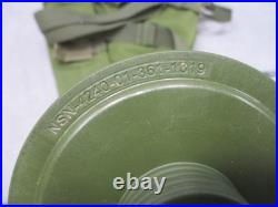 Military Surplus M40 Gas Mask Kit with C2A1 Filter, Bag, and Extra Lenses Large