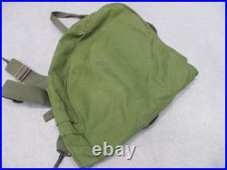 Military Surplus M40 Gas Mask Kit with C2A1 Filter, Bag, and Extra Lenses Large