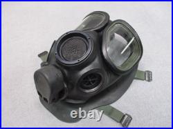 Military Surplus M40 Gas Mask Kit with C2A1 Filter, Bag, and Extra Lenses Large