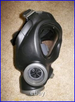 NEW Scott M95 Dual Port GAS MASK Respirator with NBC Filter sz SMALLMADE IN UK