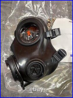 New AVON FM12 CBRN Respirator (Size 1, L)