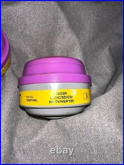 North 7600 series Full Face Respirator With (2) gas filters/paticulate