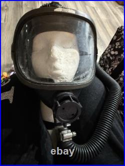 North Black Gas Mask Respirator With Foam Mannequin Head