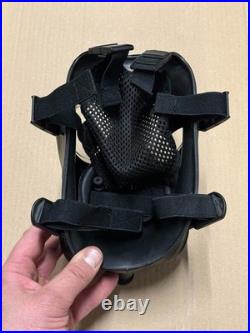 Original British AVON FM12 RESPIRATOR GAS MASK SIZE 2