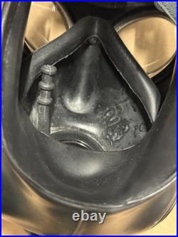 Original British AVON FM12 RESPIRATOR GAS MASK SIZE 2
