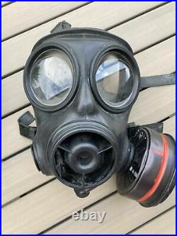S10 British Army Respirator Size 2 Gas Mask with Haversack