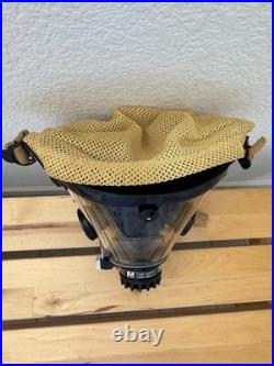 Scott (8056221-01) AV-2000 Full Face Respirator Gas Mask Twin Cartilage Adapter