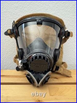 Scott (8056221-01) AV-2000 Full Face Respirator Gas Mask Twin Cartilage Adapter