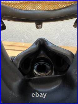 Scott (8056221-01) AV-2000 Full Face Respirator Gas Mask Twin Cartilage Adapter