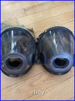 Scott AV 3000 Respirator Full Face Gas Masks Size Medium Set Of 2