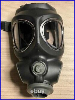 Scott Full Face Respirator 013262 Gas Mask Prepper Halloween