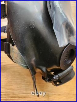 Sealed FR-M40 Military-Spec Gas Mask with 40mm NATO CBRN Approved SIZE SMALL