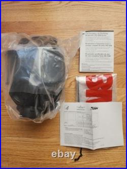 Sealed FR-M40 Military-Spec Gas Mask with 40mm NATO CBRN Approved SIZE SMALL