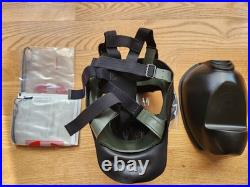 Sealed FR-M40 Military-Spec Gas Mask with 40mm NATO CBRN Approved SIZE SMALL